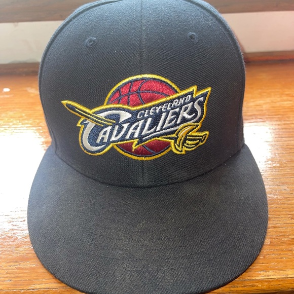Cleveland Cavaliers Navy Hat - Picture 1 of 3